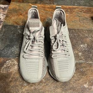 Steve Madden Maxima shoes